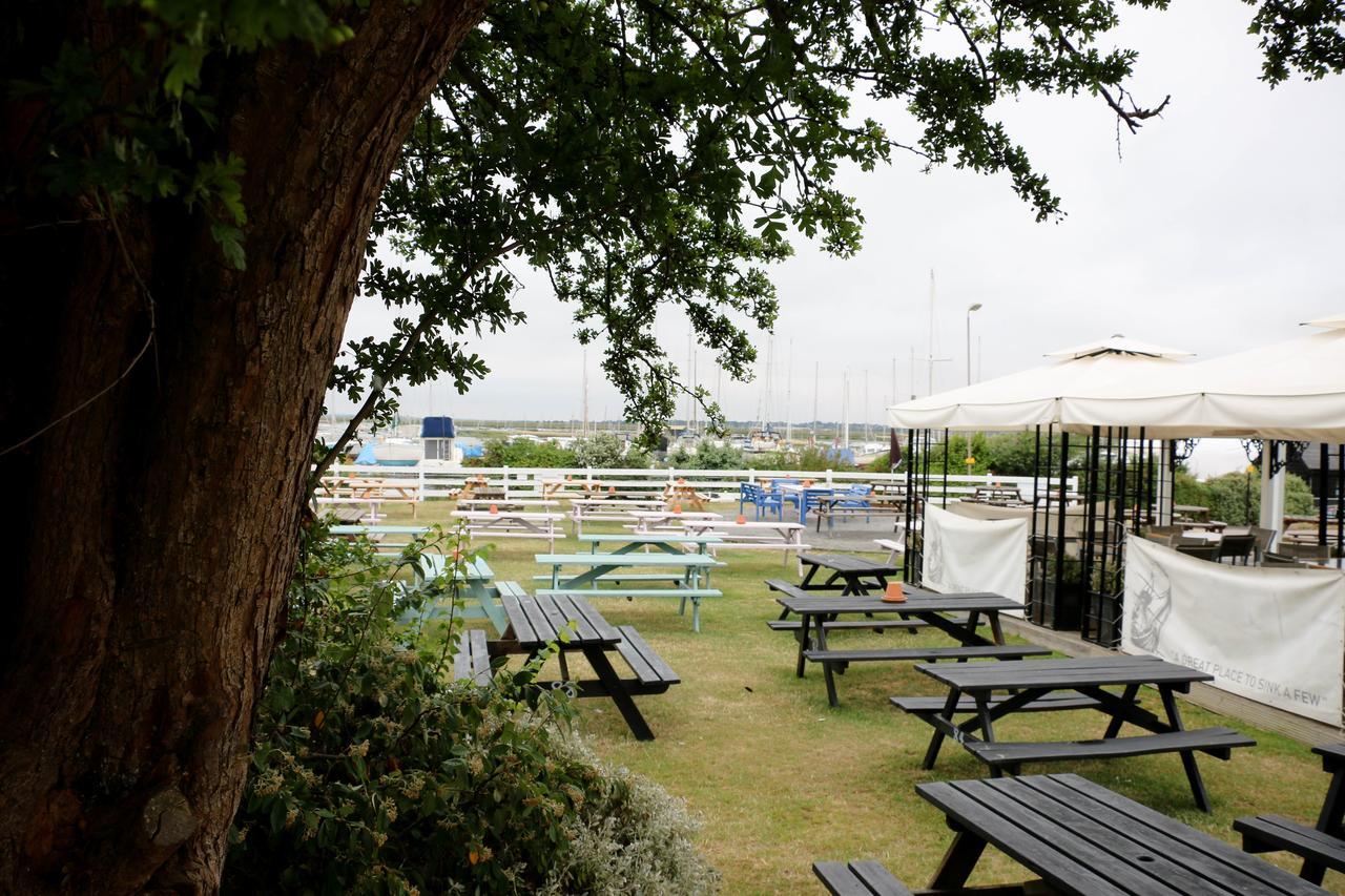 The Victory At Mersea West Mersea Exterior photo